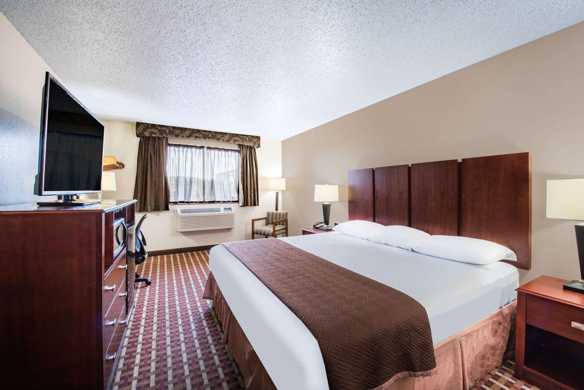 Super 8 By Wyndham Harlingen Tx Hotel Buitenkant foto